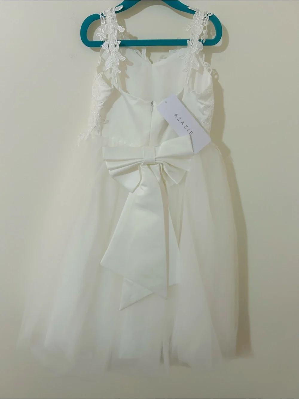 Azazie Ellison NWT Diamond White Lace Tulle Flower Girl Dress Size 6